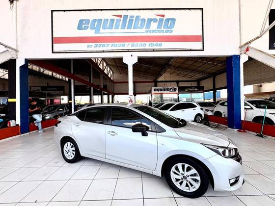 NISSAN VERSA 1.6 16V FLEX SENSE XTRONIC NISSAN VERSA 1.6 16V FLEX SENSE XTRONIC